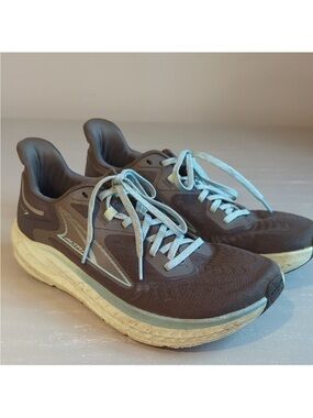Woman’s Altra Torin 7 Running Sneakers - Gray with Light Blue Accents